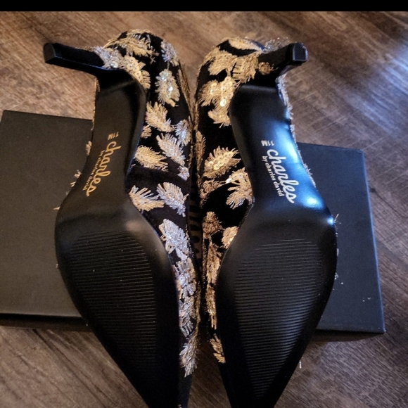 Charles By Charles David Pumps - Picture 4 of 6